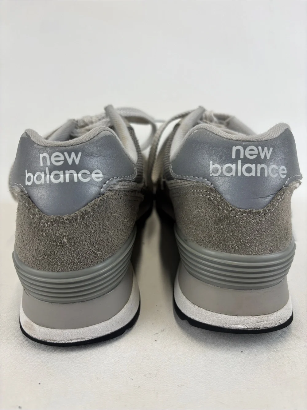 NEW BALANCE Women's Athletic Sneakers 574 Classic Gray/White Size 6.5